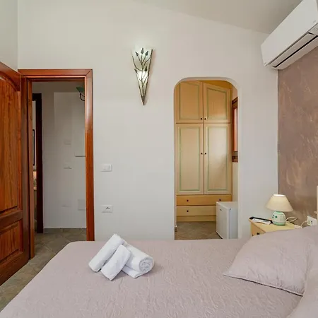 Tavolara 4*